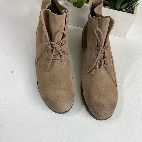 Naturalizer boots size 9 - Picture 2 of 5